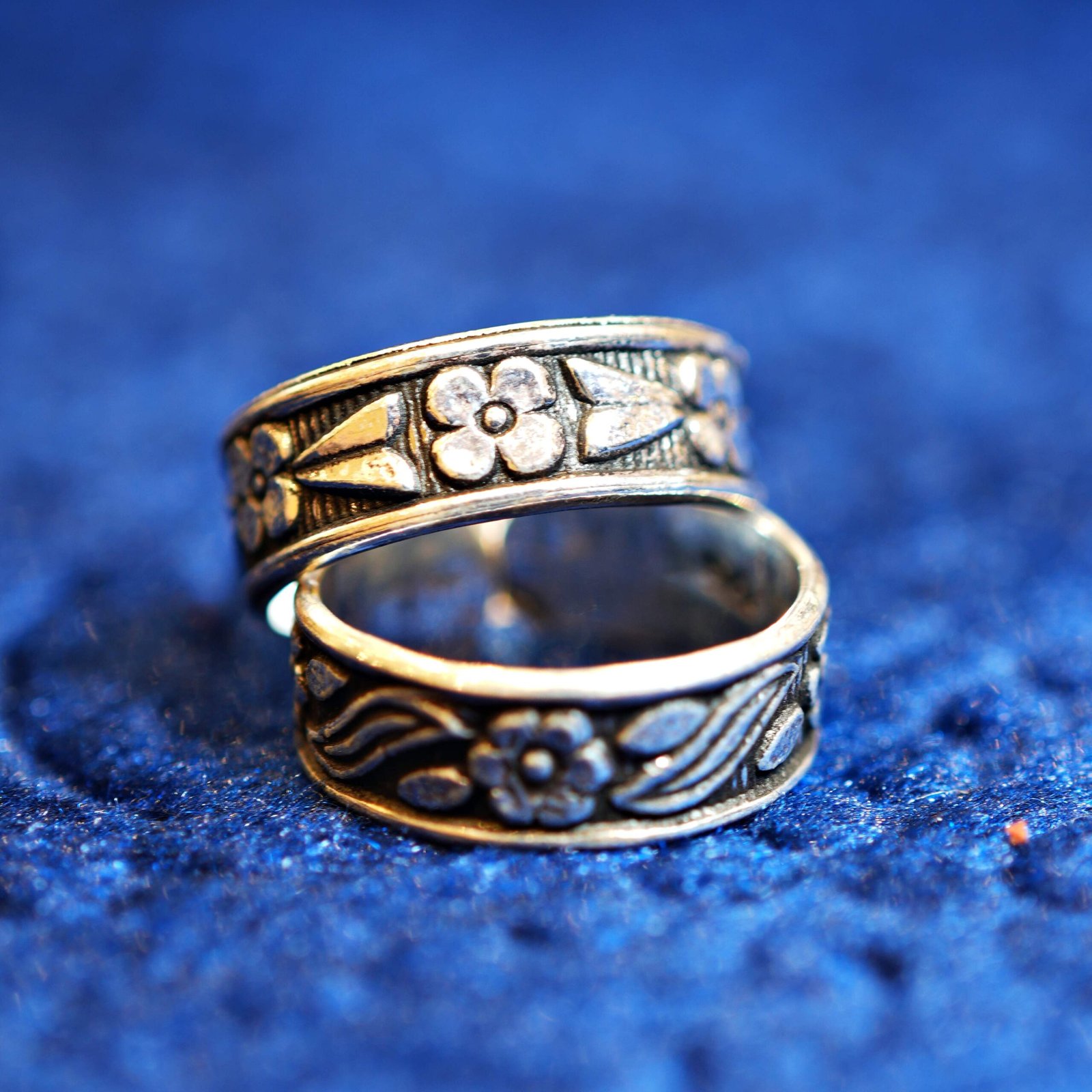 Silver Coloured Floral Modern Toe Ring