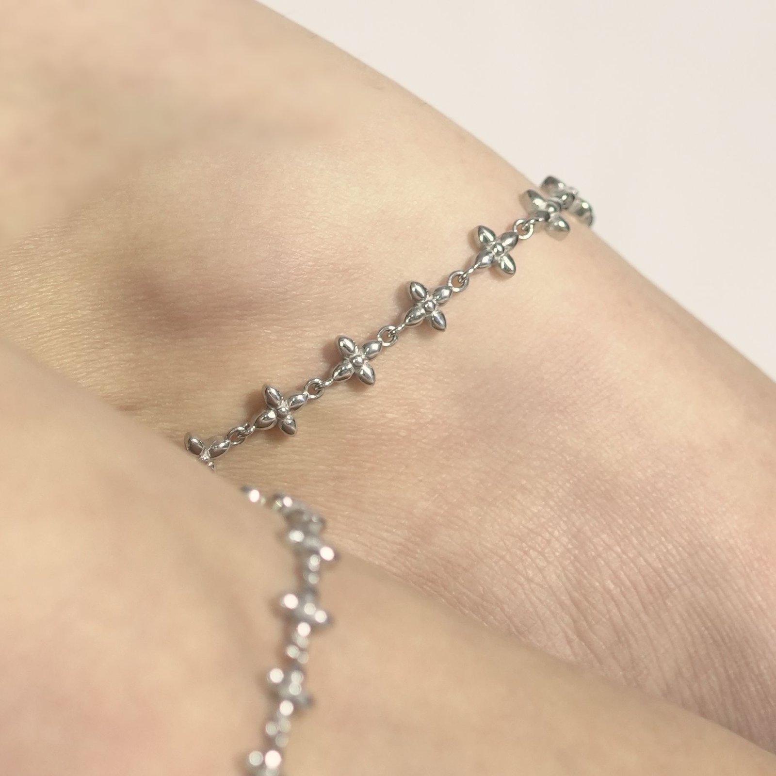 Sterling Silver charm Flower Anklet - Image 2