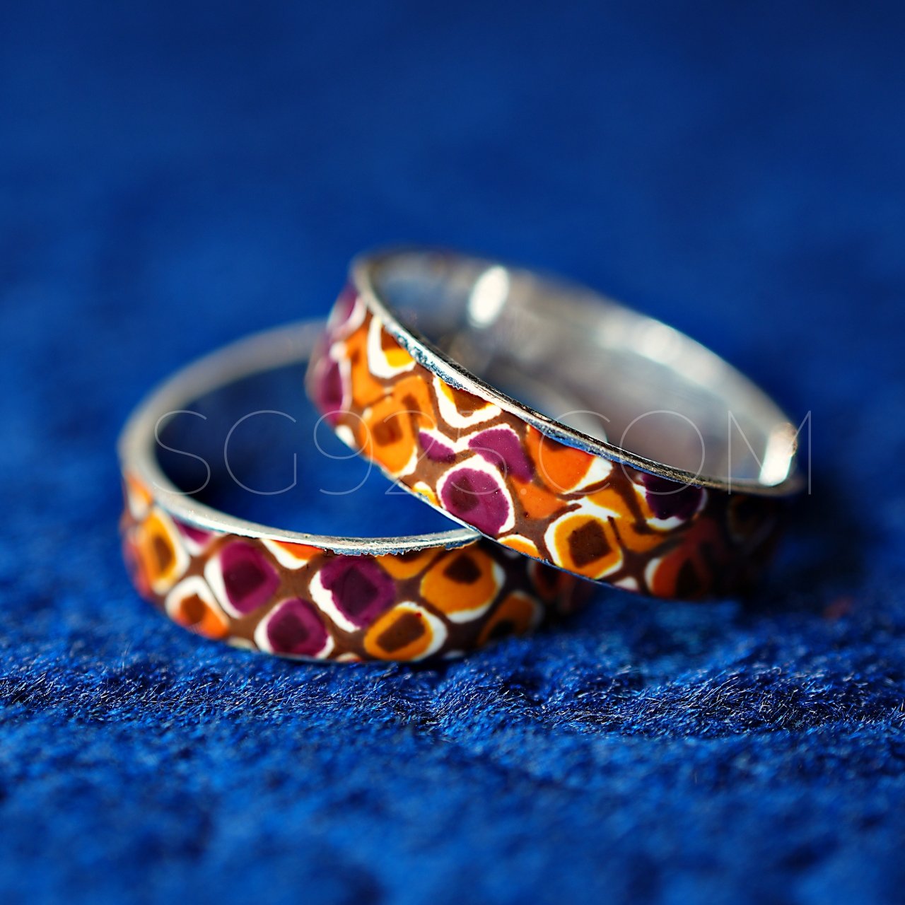 Traditional Oxidised Colored Cutstone Toe Ring