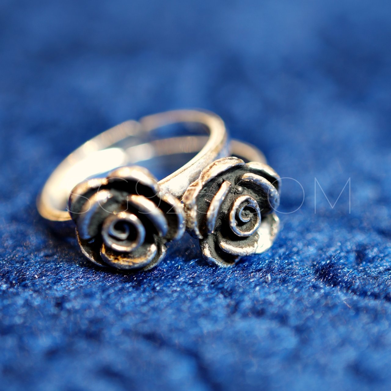 Silver floral Ad Modern Toe Ring