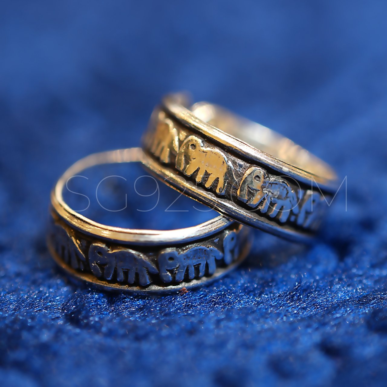 Silver Traditional oxidised Band Toe Ring - Image 3